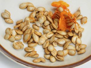 Lire la suite à propos de l’article Nutrition des graines de citrouille : comment récolter les graines de citrouille pour les manger
