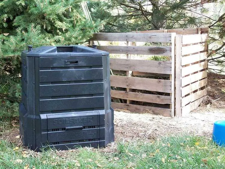 Lire la suite à propos de l’article Meilleurs bacs à compost : conseils pour choisir le bac à compost parfait