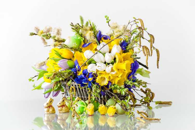You are currently viewing Fleurs de centre de table de Pâques : plantes populaires pour les centres de table de Pâques