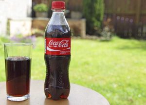 Lire la suite à propos de l’article Utilisations du coke dans les jardins – Utilisation du coke pour lutter contre les parasites et plus encore