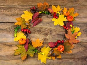 Lire la suite à propos de l’article Décor de feuilles d'automne – Utiliser les feuilles d'automne comme décoration