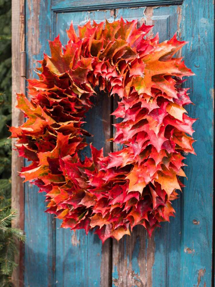 You are currently viewing Couronne de feuilles d'automne bricolage – Fabriquer des feuilles d'automne dans une couronne