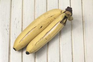 Lire la suite à propos de l’article Problèmes de bananier : quelles sont les causes des bananes à la peau craquelée