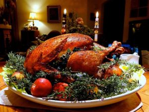 Lire la suite à propos de l’article Herbes courantes de Thanksgiving : utiliser des herbes en pot pour les plats des fêtes