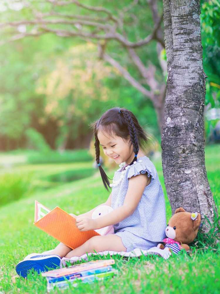 Lire la suite à propos de l’article Jardin de lecture pour les enfants : activités et idées de jardin de lecture