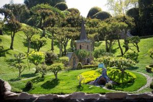 Lire la suite à propos de l’article Idées pour le jardin d'histoires : comment créer des jardins de livres d'histoires pour les enfants