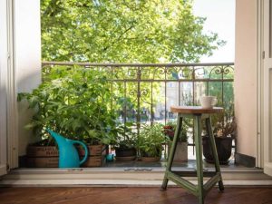 Lire la suite à propos de l’article Idées de jardin avec balcon – Conseils pour jardiner sur un balcon