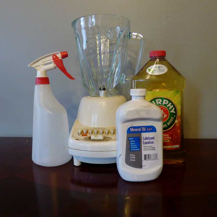 You are currently viewing Recette d'huile blanche : comment fabriquer de l'huile blanche pour un insecticide