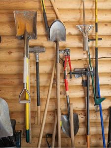 Lire la suite à propos de l’article Organisation des outils de jardin – Façons d’organiser les outils de jardin