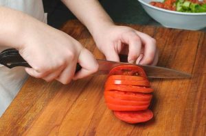 Lire la suite à propos de l’article Variétés de tomates sandwich : de bonnes tomates tranchées à cultiver dans le jardin