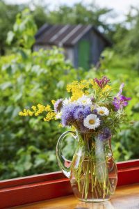 Lire la suite à propos de l’article Recettes de nourriture pour fleurs : quelle est la meilleure nourriture pour fleurs coupées