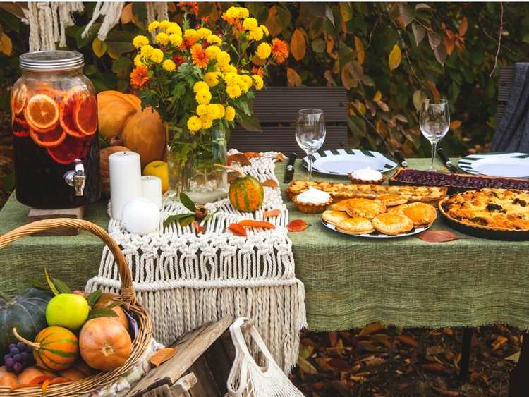 You are currently viewing Thanksgiving dans le jardin – Créer un dîner de Thanksgiving dans la cour