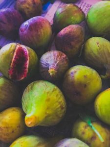 Lire la suite à propos de l’article Récolte et conservation des figues fraîches – Quand et comment récolter les figues