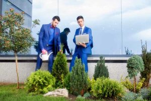 Lire la suite à propos de l’article Qu’est-ce qu’un jardin d’entreprise – En savoir plus sur le jardinage au travail